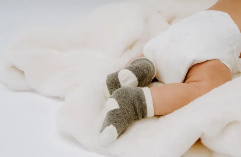 Practical Tips for Keeping Baby’s Socks On and Ensuring a Happy Baby